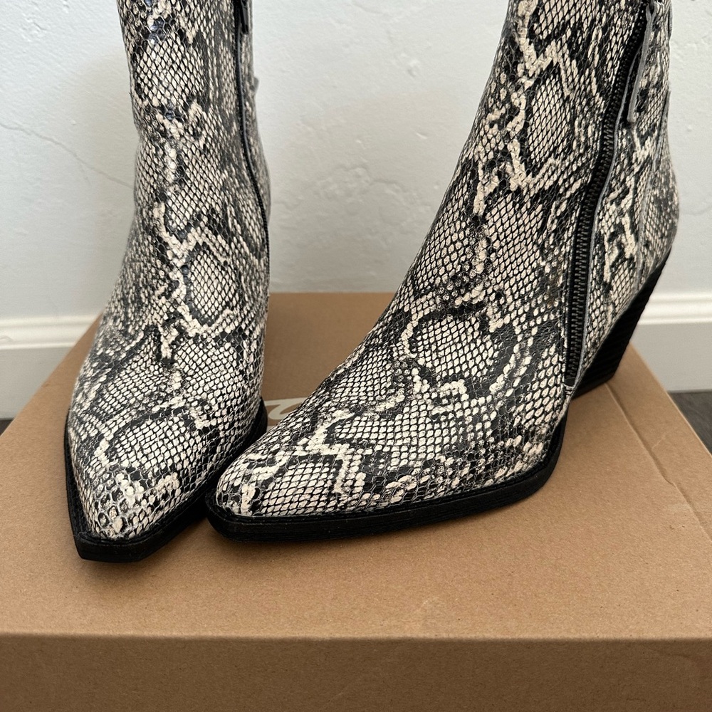 Zodiac Ramona Leather Snakeskin ankle boots Boots